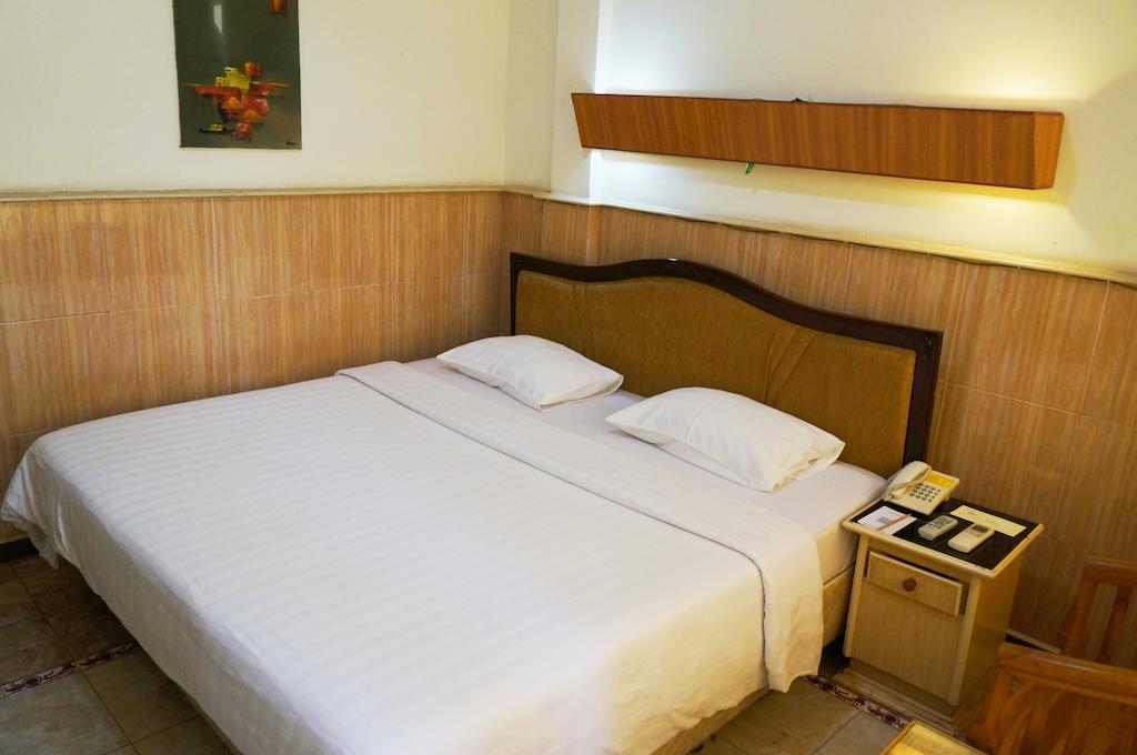 Hotel Duta 巨港 外观 照片